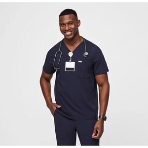 Figs Leon 3 Pocket Scrub Top, Size L Navy Blue